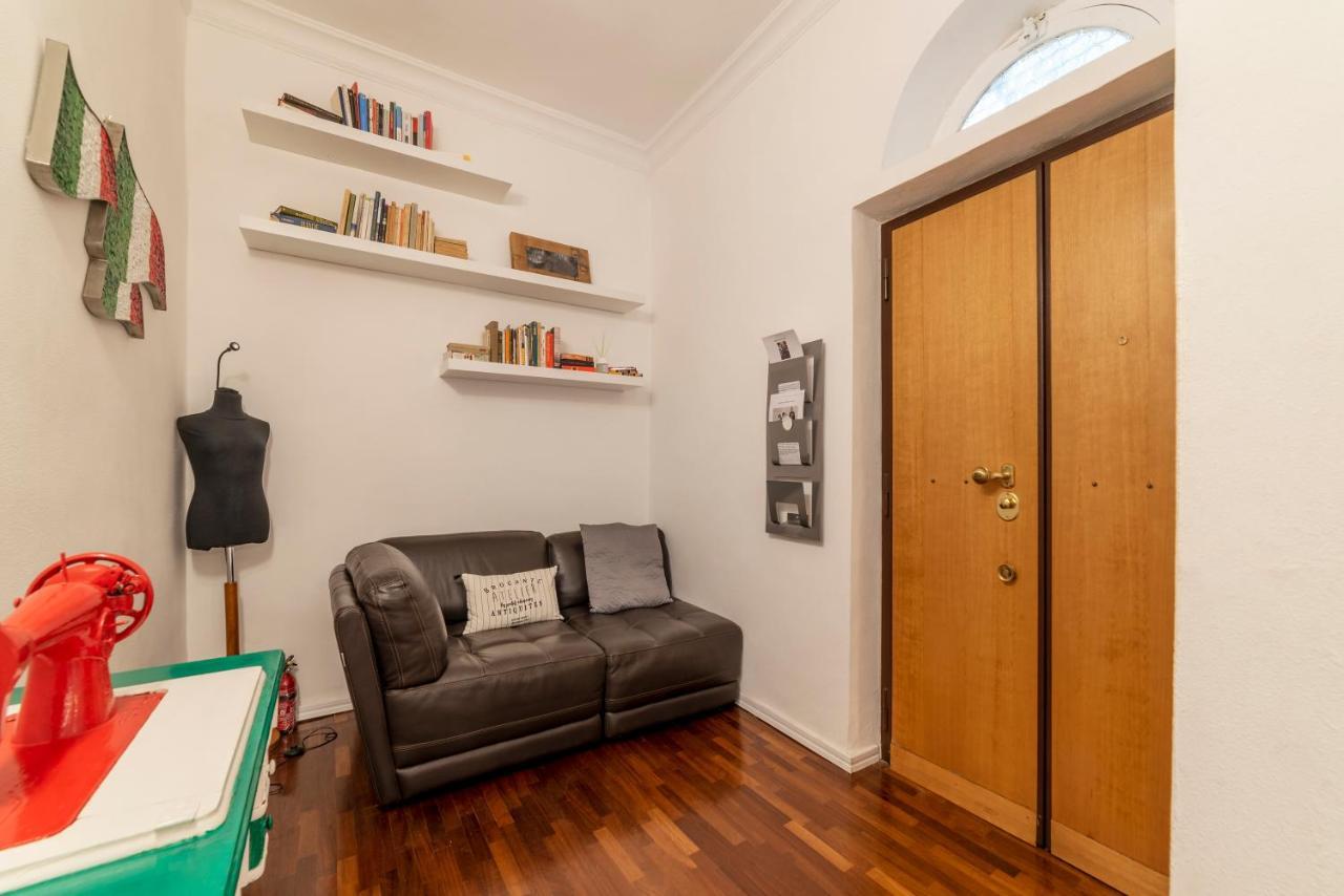 Fontana Di Trevi Design Apartment Rome Exterior photo